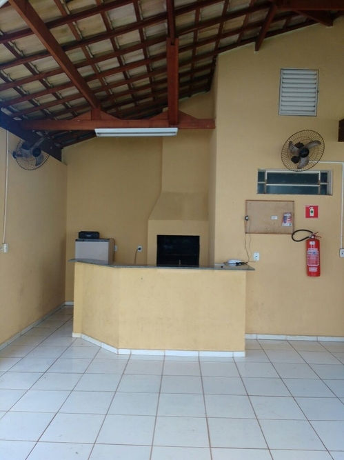 Apartamento à Venda no C. H. Pedro Perri em Araçatuba/SP