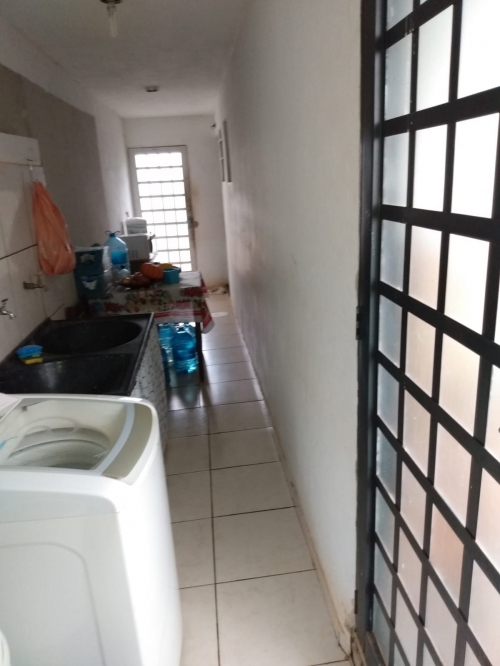 Casa à Venda no Conjunto Habitacional Nossa Senhora Aparecida em Araçatuba/SP