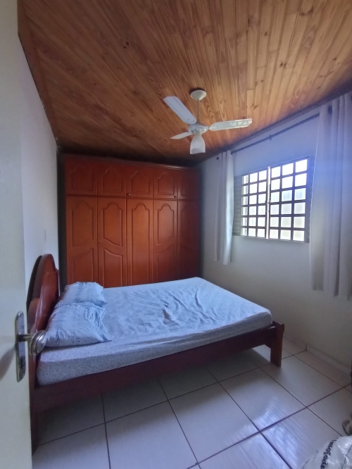 Casa à Venda no Conjunto Habitacional Hilda Mandarino em Araçatuba/SP