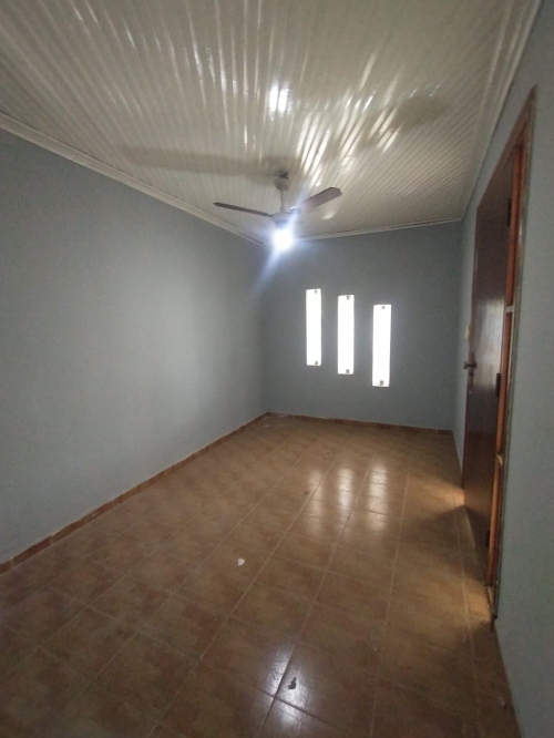 Casa à Venda no Conjunto Habitacional Claudionor Cinti em Araçatuba/SP