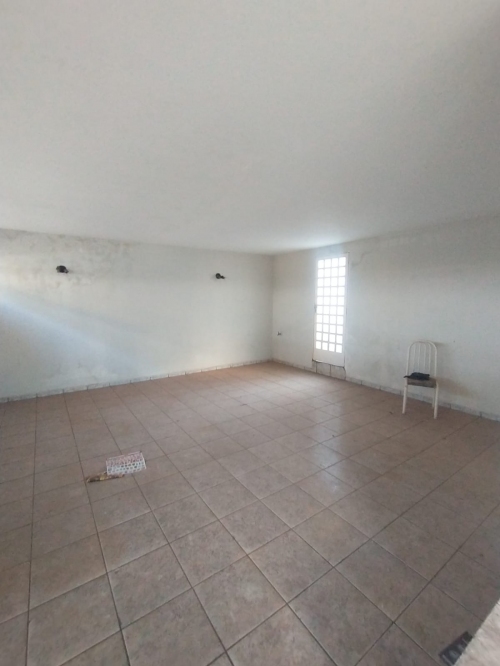 Casa para alugar ou venda no Conjunto Habitacional Hilda Mandarino em Araçatuba/SP